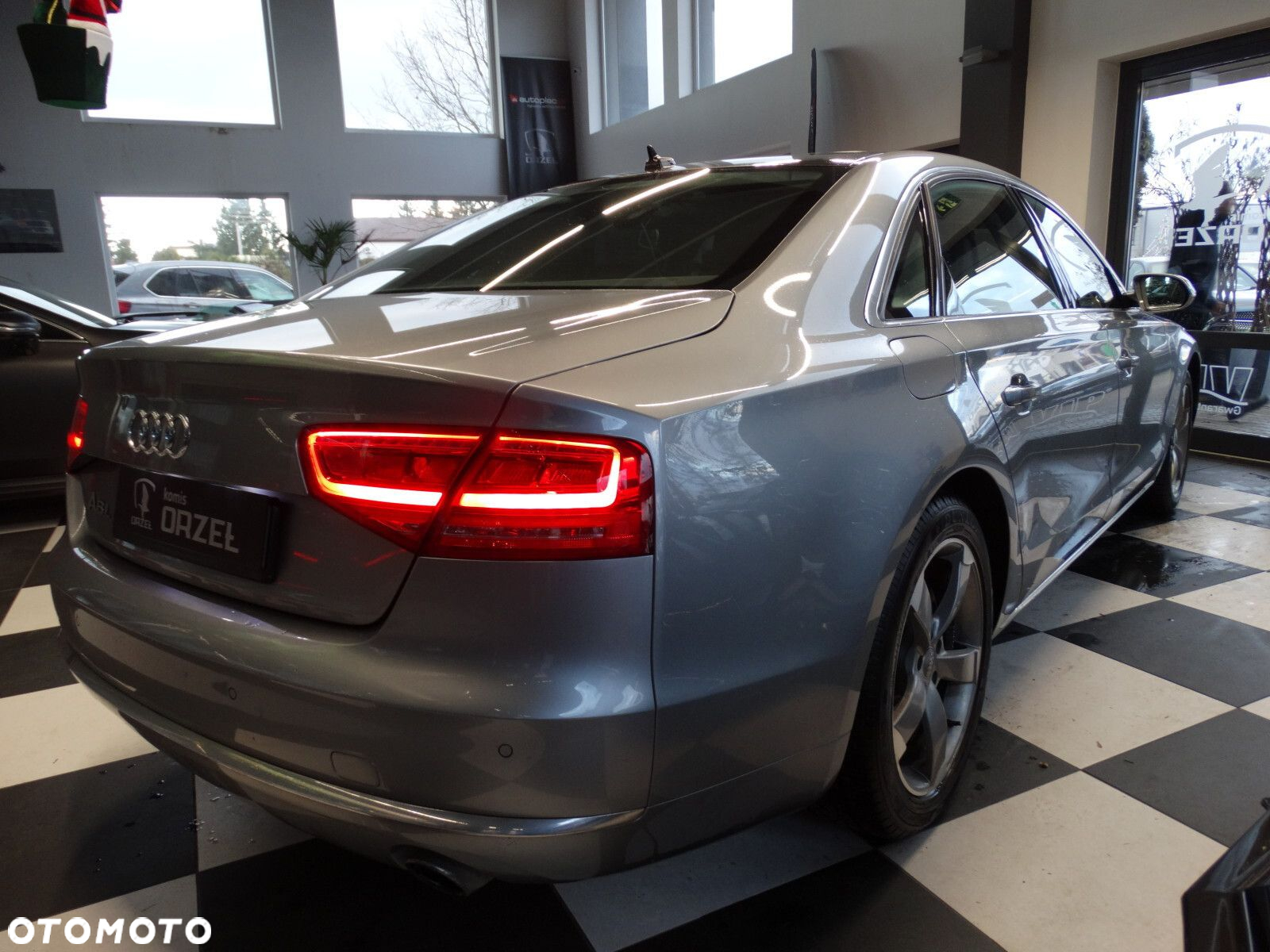 Audi A8 - 9