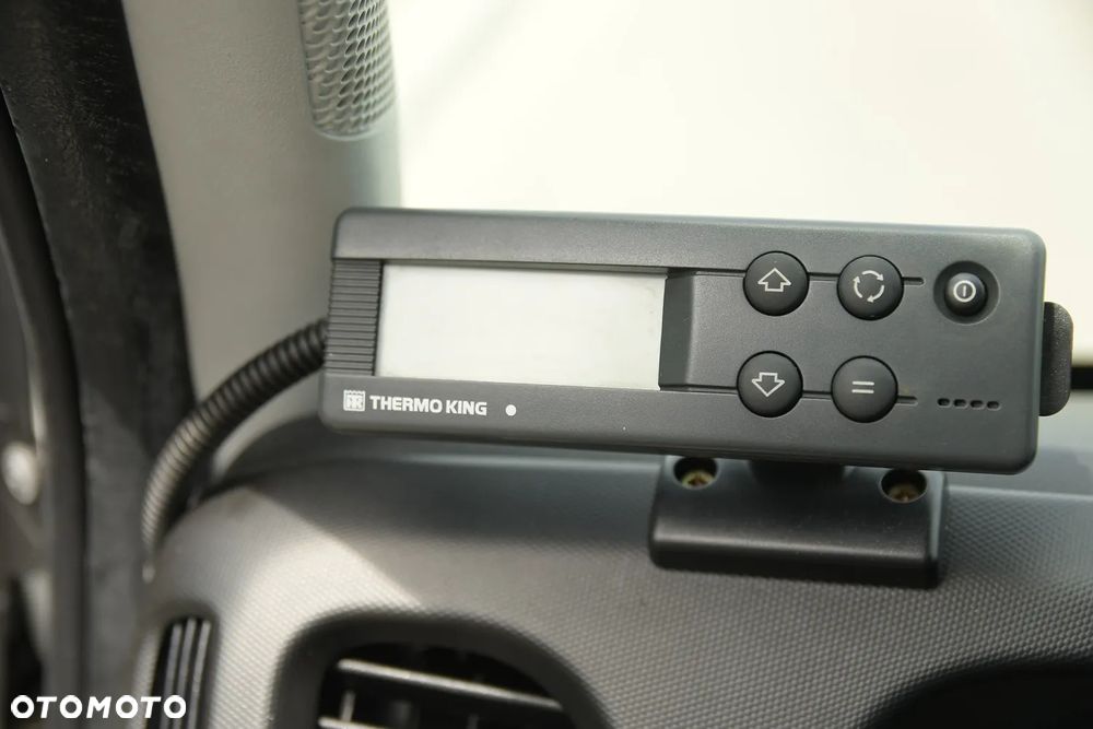Iveco DAILY/MROŹNIA/CHŁODNIA/IZOTERMA/ZASILANIE 230V/THERMO KING/IGLOCAR/SALON POLSKA/SERWIS IVECO - 26