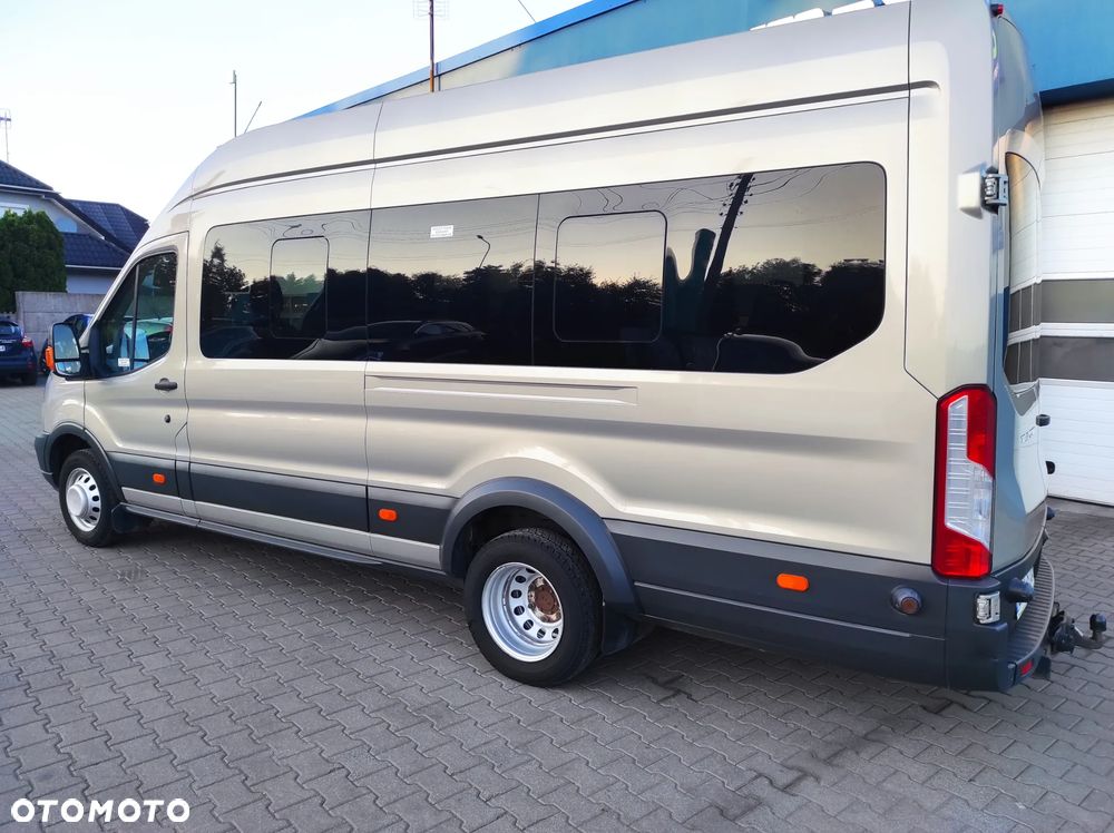 Ford Transit Autobus 18 osób 2.2 TDCI 155 KM 2017 r - 4