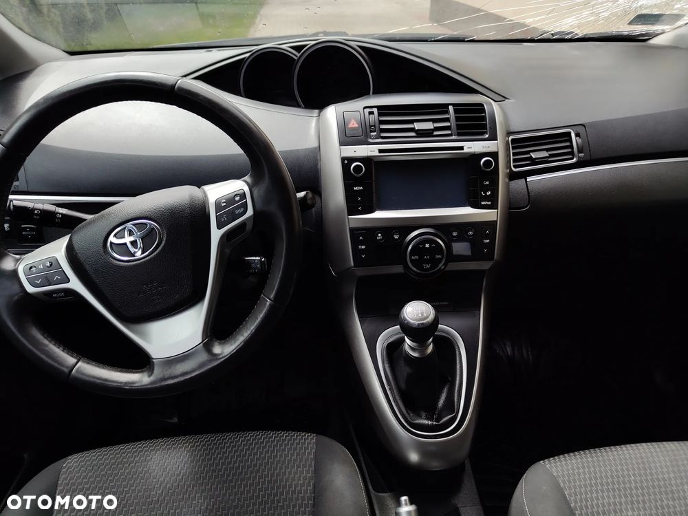 Toyota Verso 1.6 D-4D Active 7os - 17