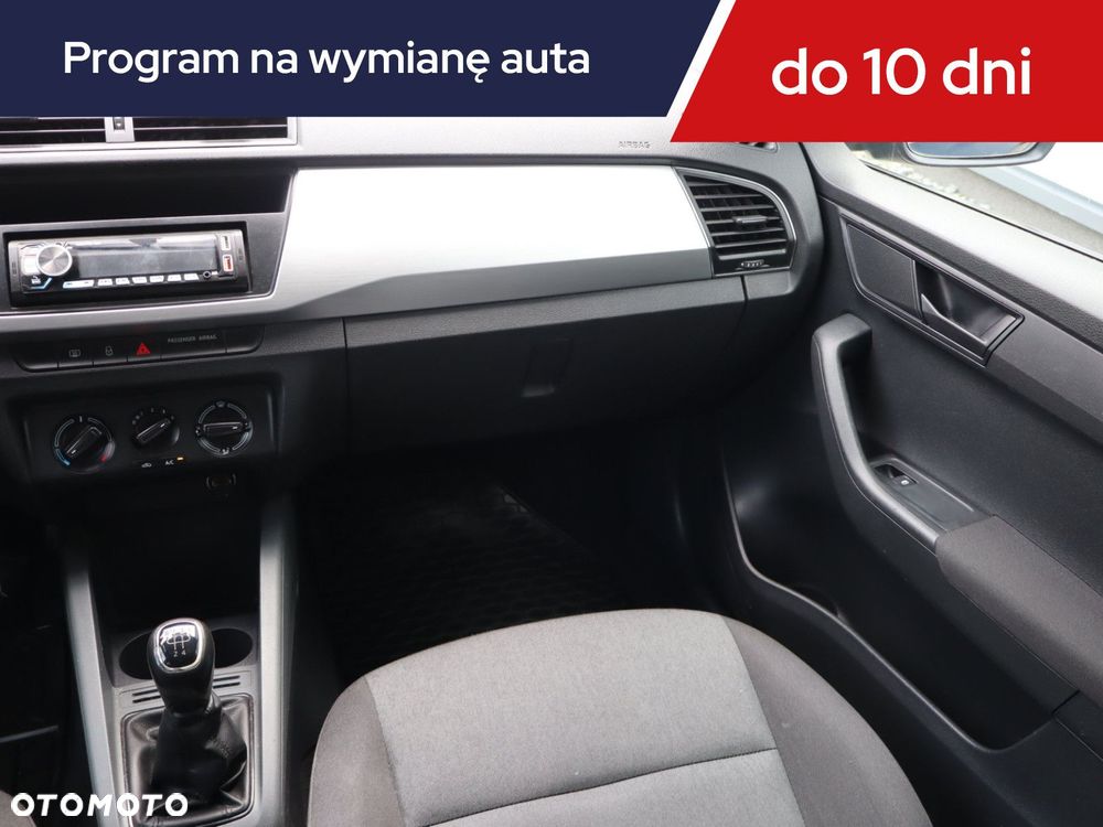 Skoda Fabia - 10