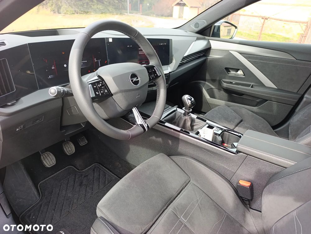 Opel Astra 1.2 Turbo Business Elegance - 16