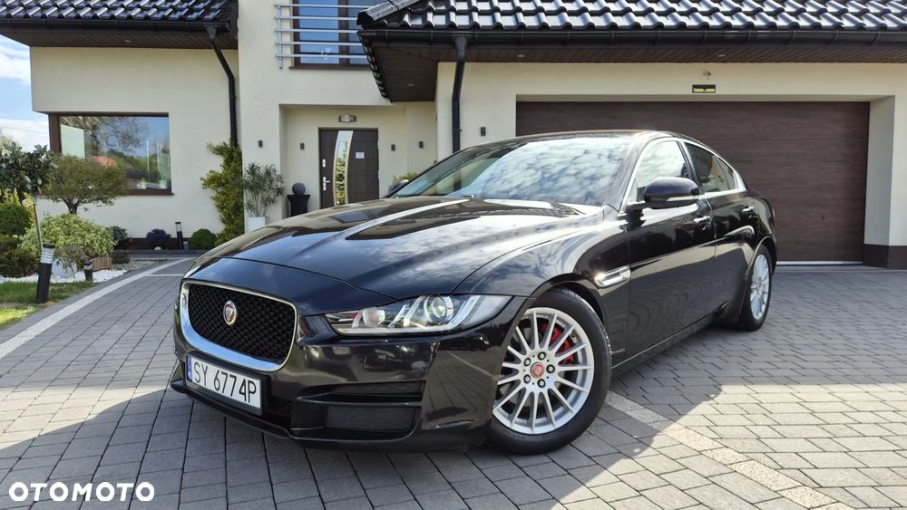 Jaguar XE E-Performance Portfolio - 1