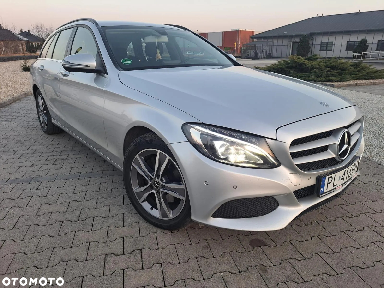 Mercedes-Benz Klasa C 220 d 9G-TRONIC - 3