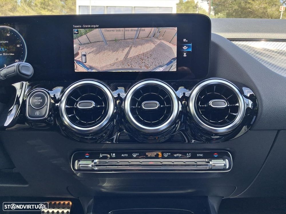 Mercedes-Benz GLA 180 d AMG Line - 21