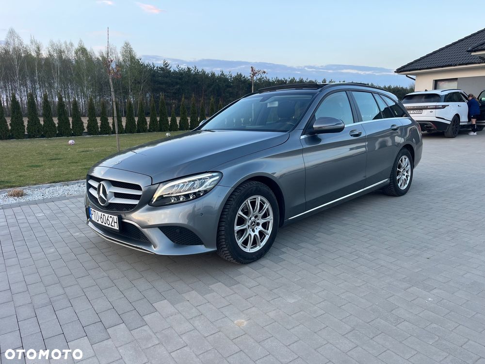 Mercedes-Benz Klasa C 180 d Exclusive - 4