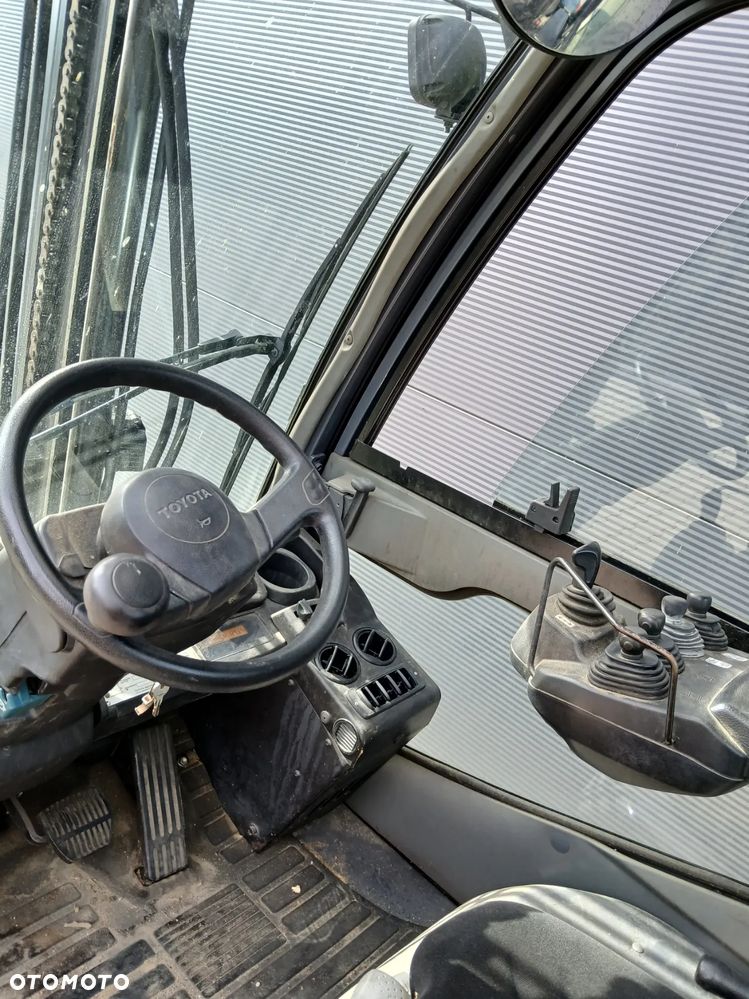 Toyota 02-8FDF30 - 7