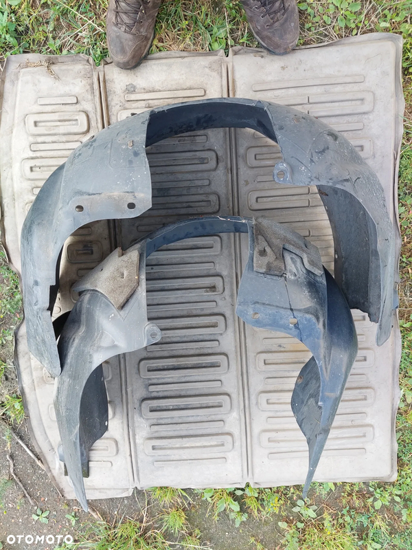 Nadkole przednie lewe prawe Ford B-Max