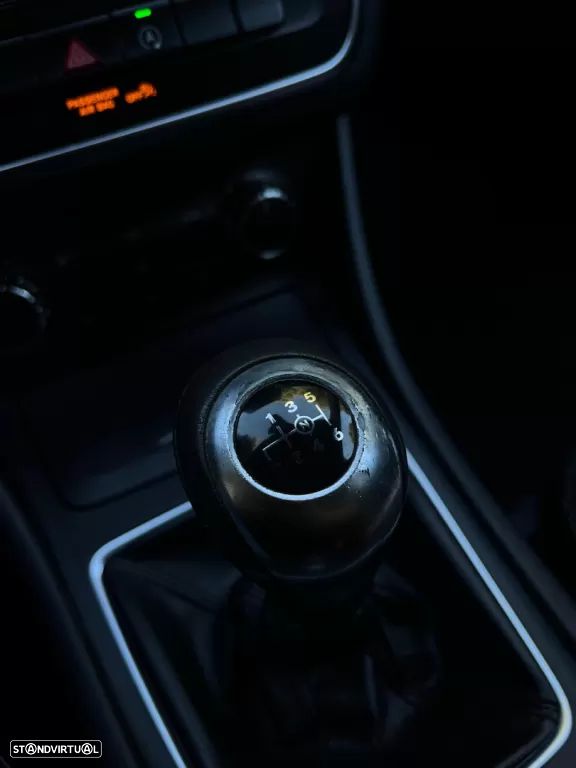 Mercedes-Benz CLA 200 - 13