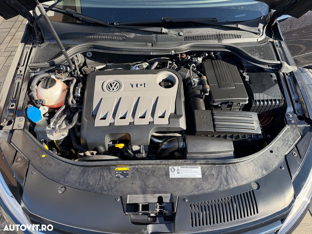 Volkswagen Passat CC - 29