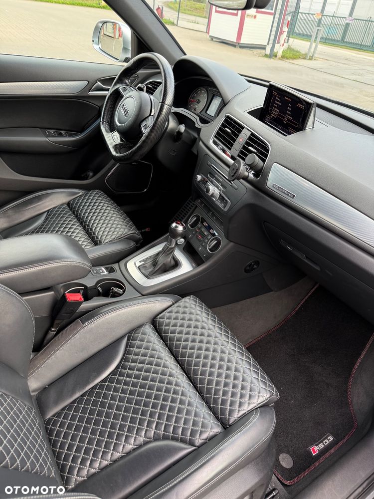 Audi RS Q3 2.5 TFSI quattro S tronic - 22