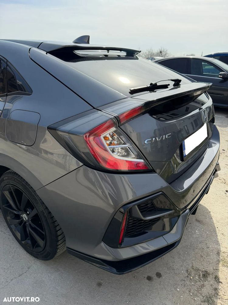 Honda Civic 1.5 i-VTEC Turbo CVT Sport Plus - 8