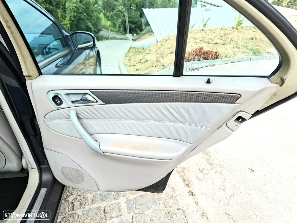 Mercedes-Benz C 220 CDi Avantgarde - 14