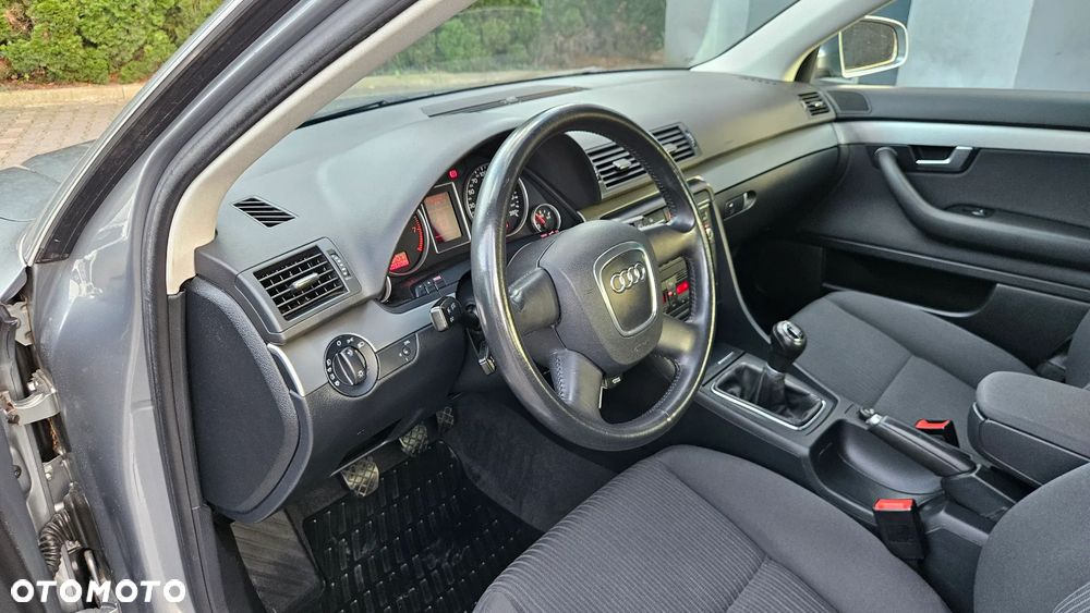 Audi A4 Limousine - 19