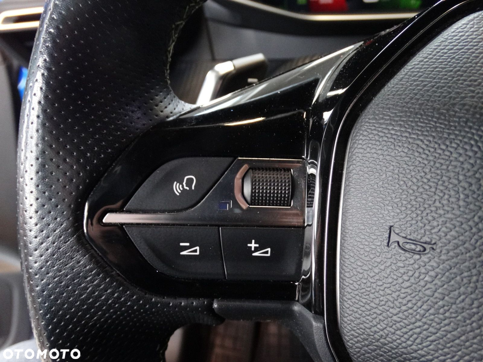 Peugeot 208 - 22