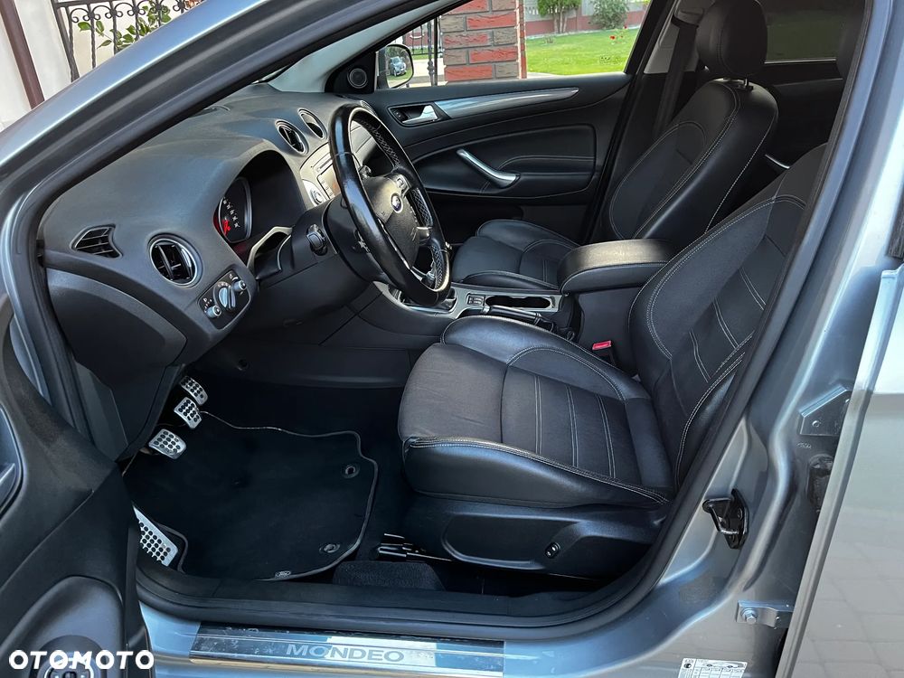 Ford Mondeo 2.0 TDCi Champions Edition - 6
