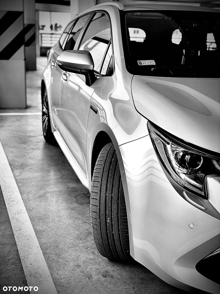 Toyota Corolla 2.0 Hybrid Comfort - 3