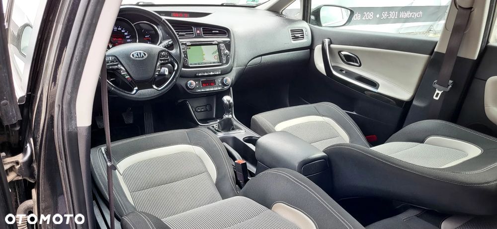 Kia Ceed 1.6 GDI ISG Spirit - 16