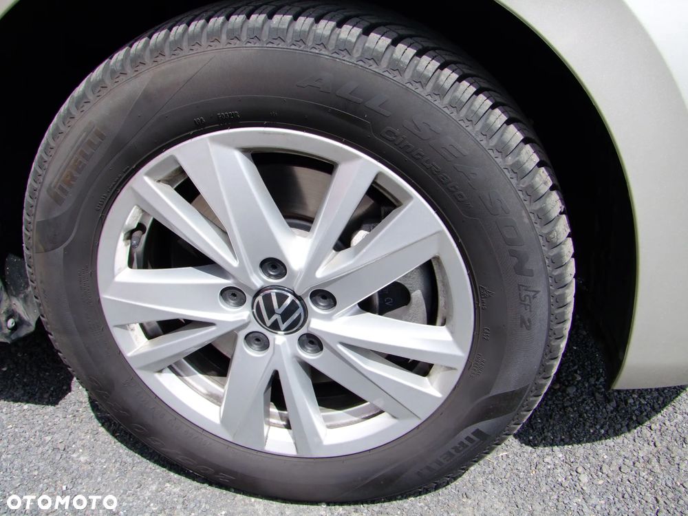 Volkswagen Touran 2.0 TDI BMT SCR Comfortline - 9