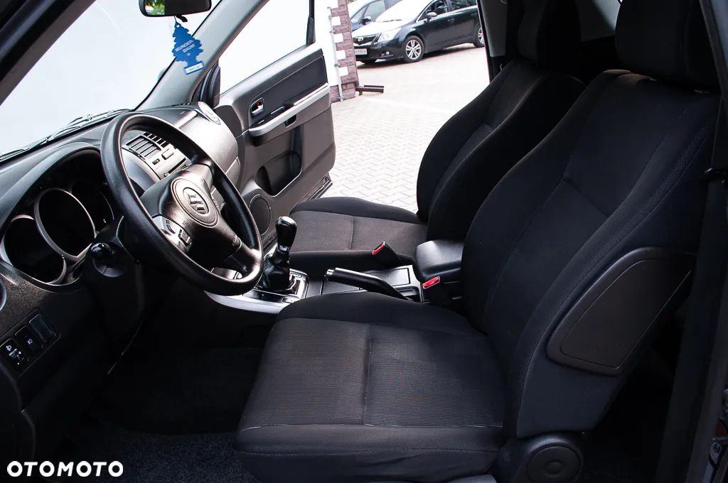 Suzuki Grand Vitara 2.4 Premium - 34
