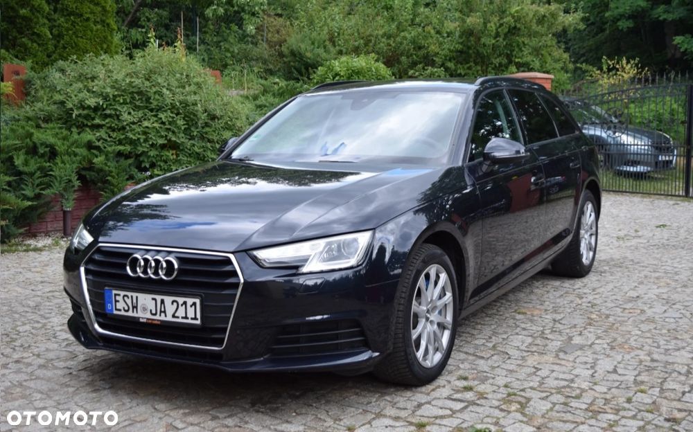 Audi A4 Avant - 1