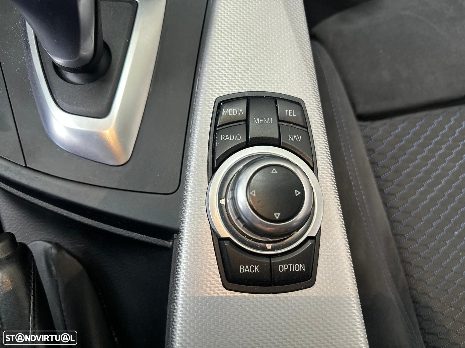 BMW 320 d Auto Pack M - 31
