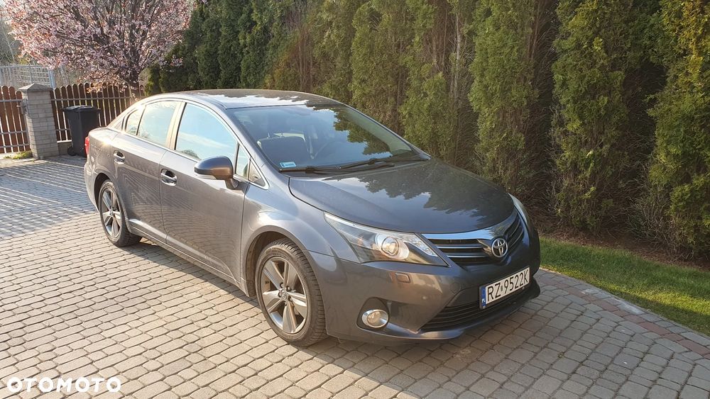 Toyota Avensis 2.0 D-4D Premium - 1