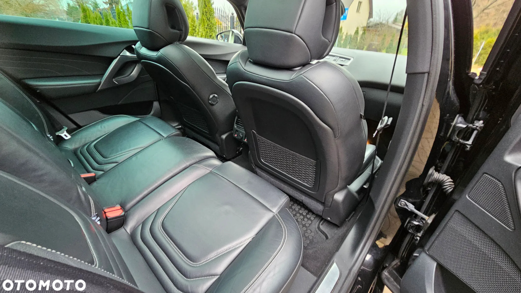 Citroën DS5 2.0 Hybrid4 SportChic - 28