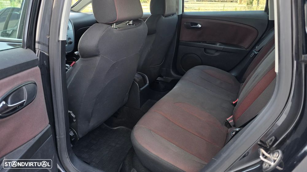 SEAT Leon 2.0 TDI Sport Up - 8
