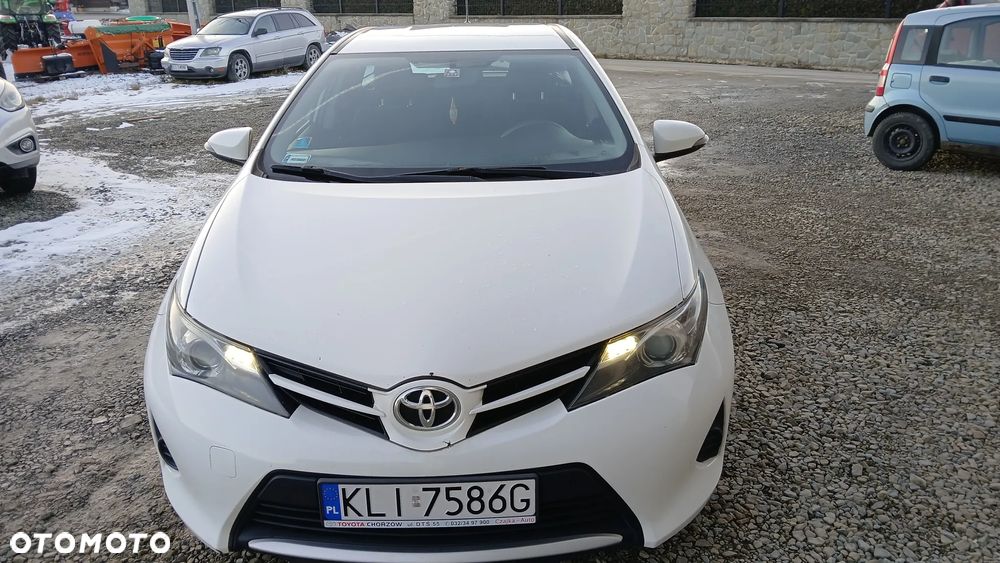 Toyota Auris 1.4 D-4D Life - 11