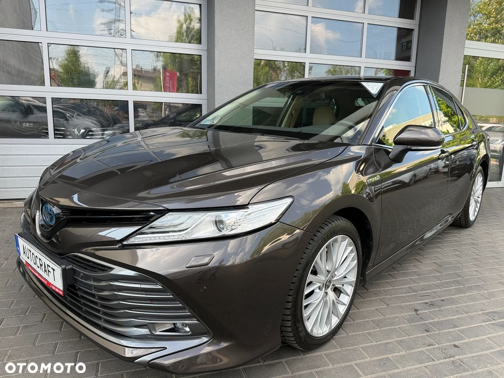 Toyota Camry 2.5 Hybrid Executive CVT - 26