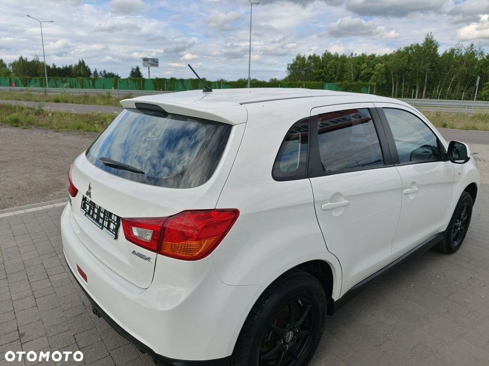 Mitsubishi ASX - 15