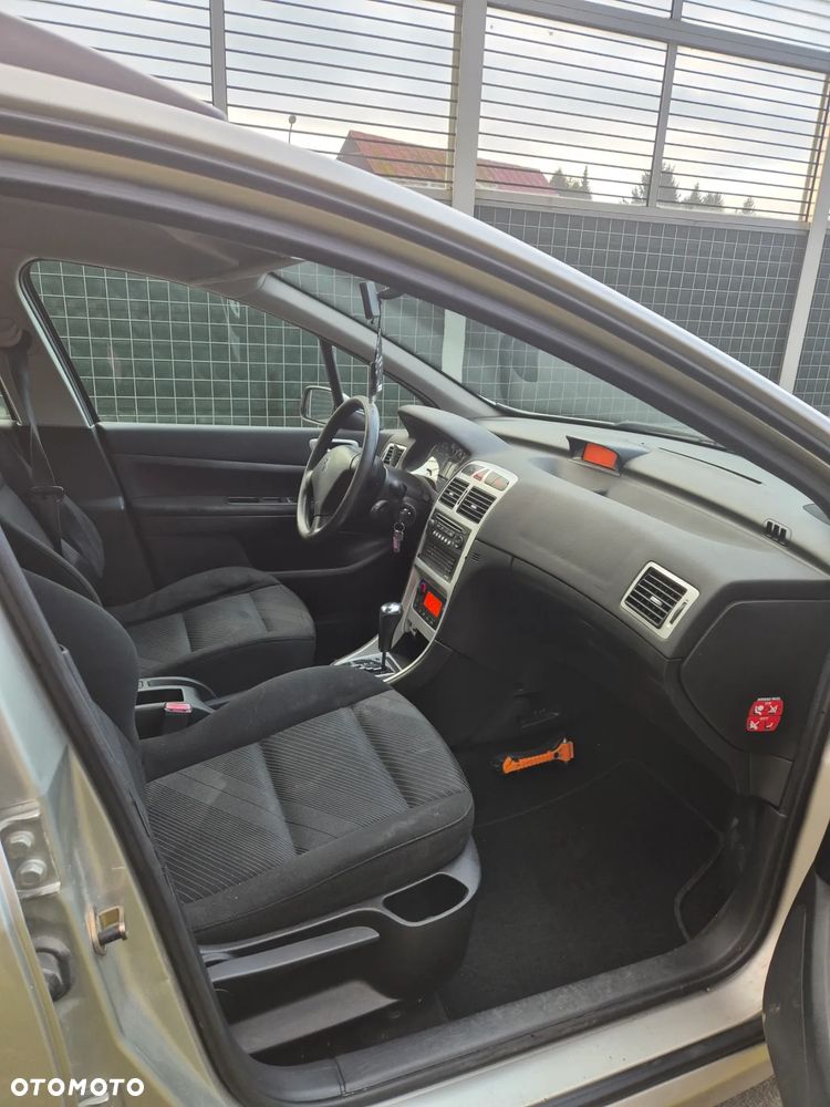 Peugeot 307 2.0 Premium - 7