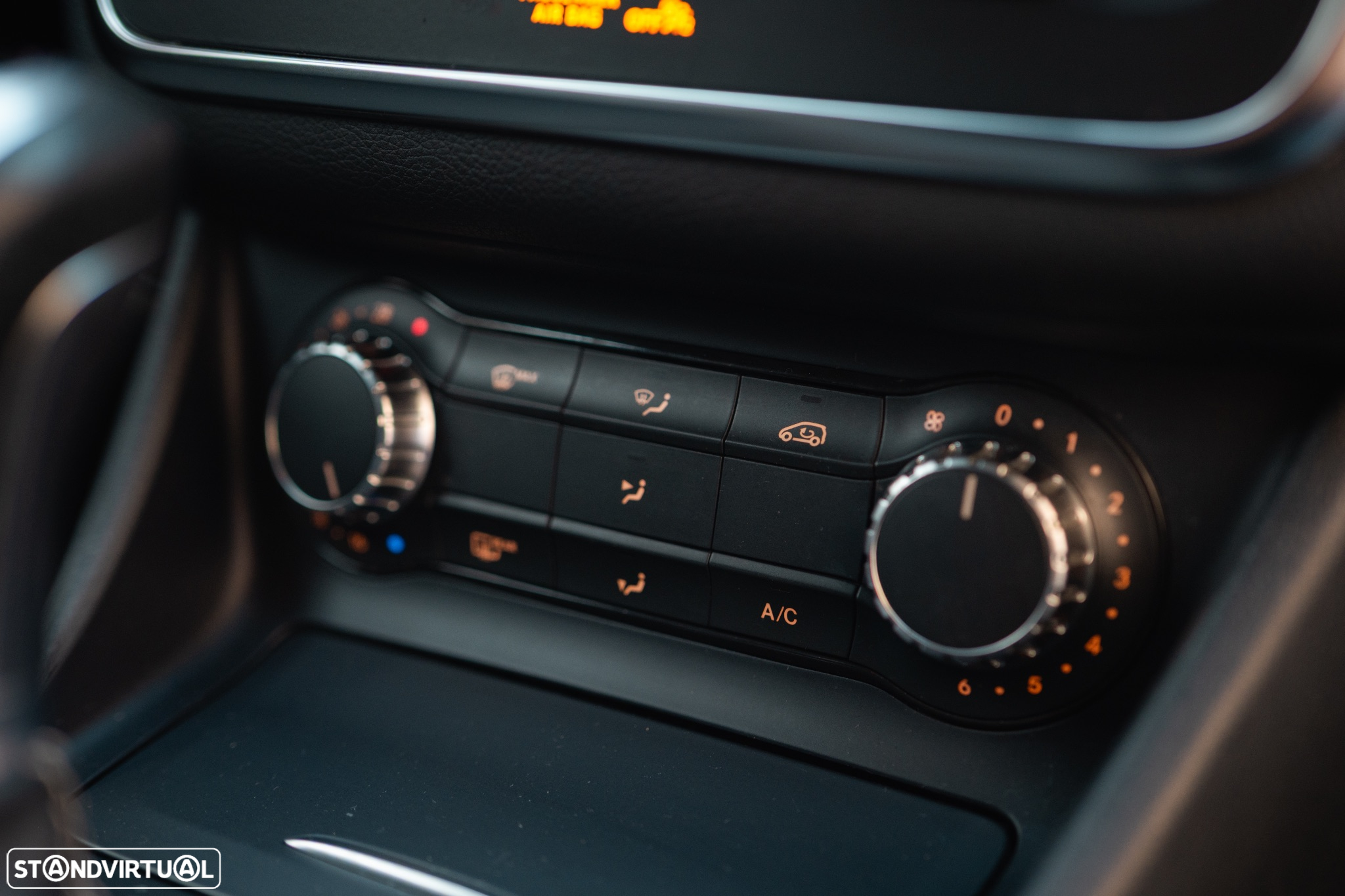 Mercedes-Benz CLA 200 d Shooting Brake Urban - 35