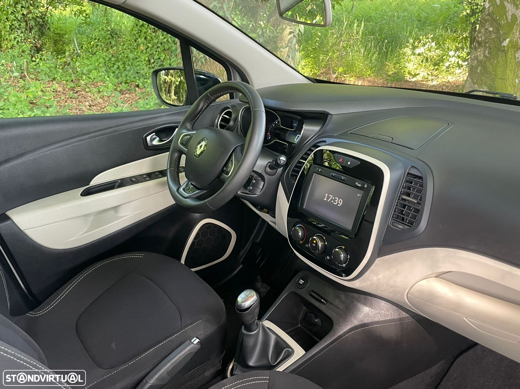 Renault Captur (ENERGY) TCe 90 INTENS - 25