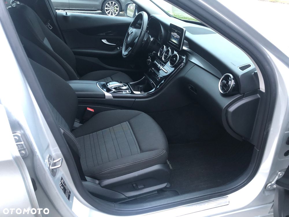 Mercedes-Benz Klasa C 180 (BlueTEC) d 7G-TRONIC - 12
