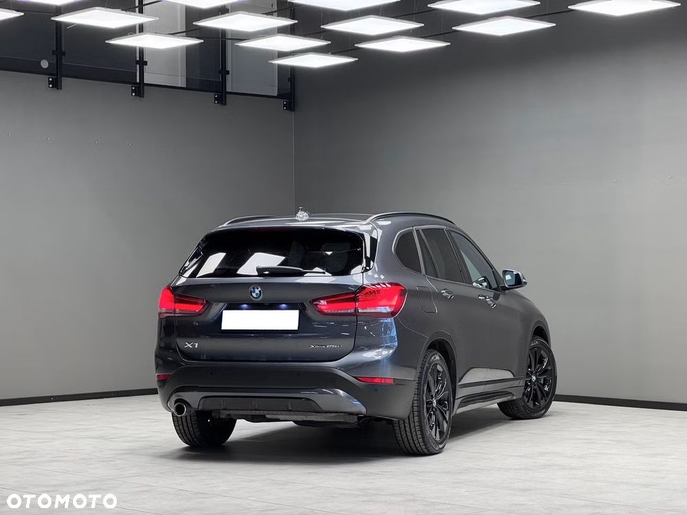 BMW X1 - 13