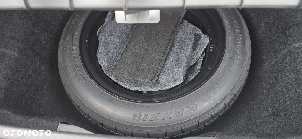 Hyundai ix20 1.6 blue Comfort - 24