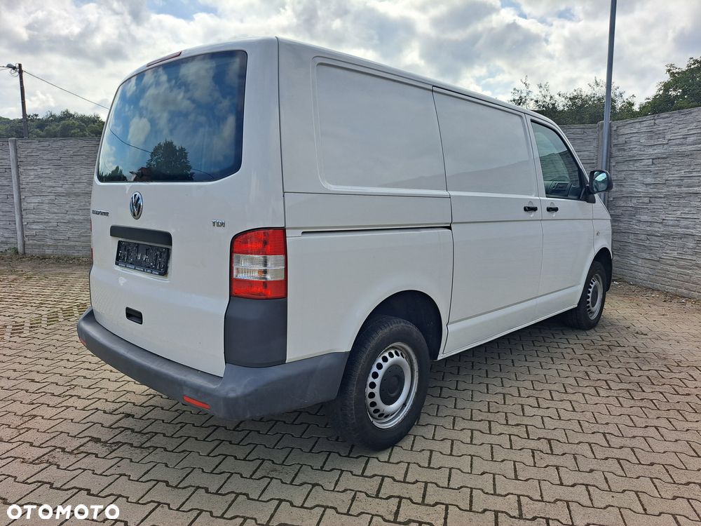 Volkswagen Transporter - 5