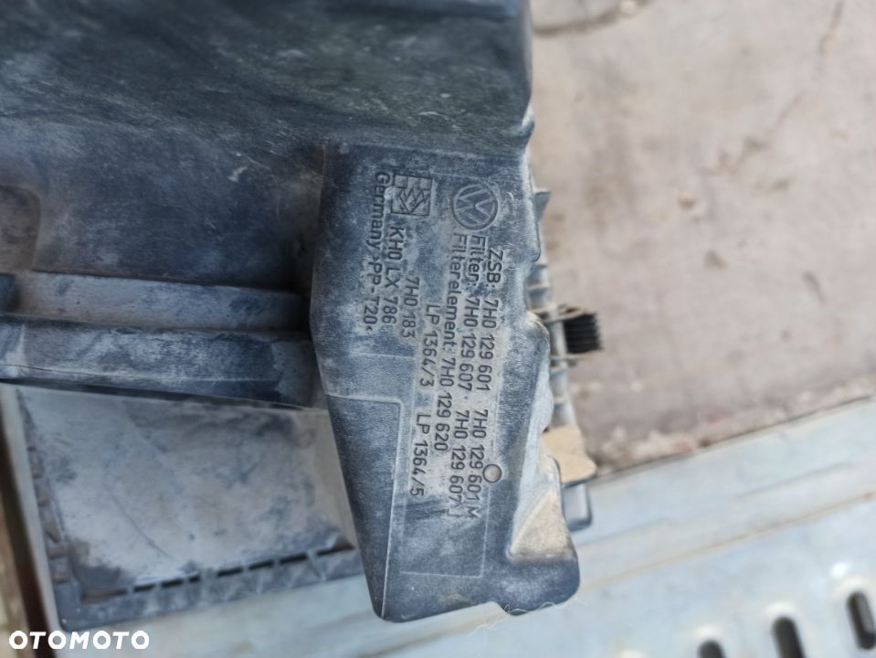 Filtr obudowa filtra powietrza VW T5 03-09 7H0129601 1.9 tdi - 5