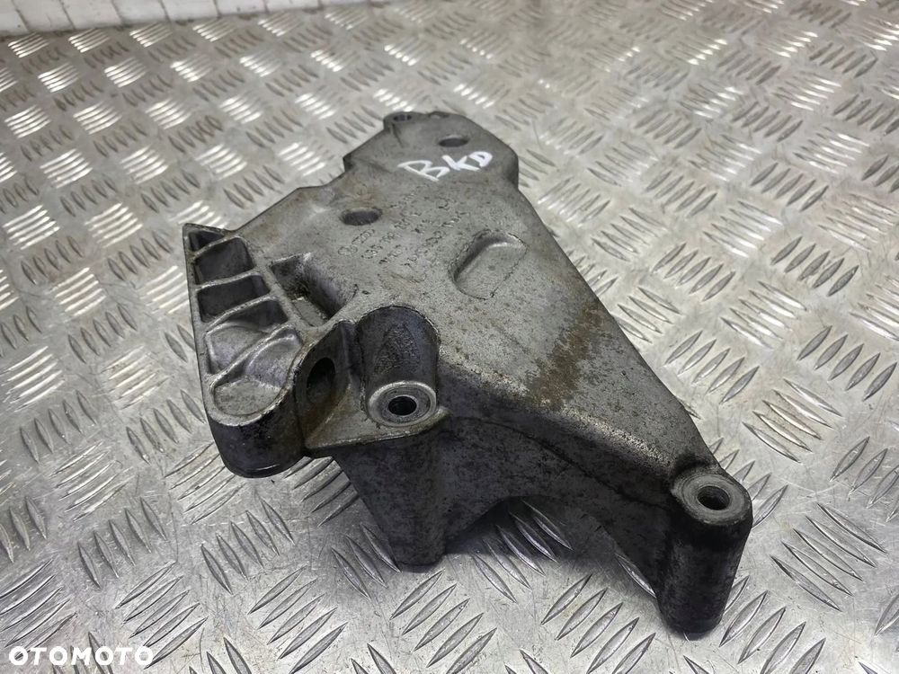 ŁAPA WSPORNIK SILNIKA VW PASSAT B6 AUDI A3 E0S 2.0 TDI 2003-2015 03G199207E - 5