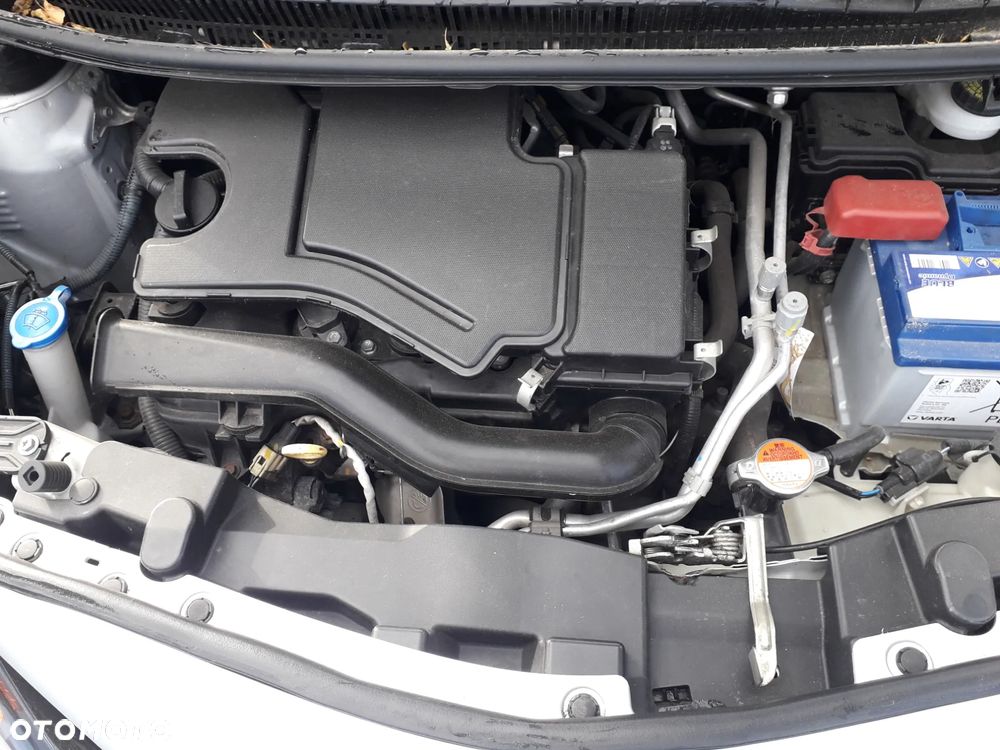 Toyota Aygo x-play - 9