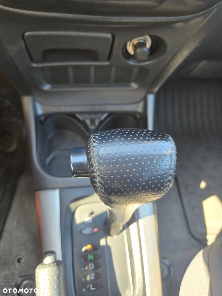 Toyota RAV4 2.0 VVT-i 4x4 - 30