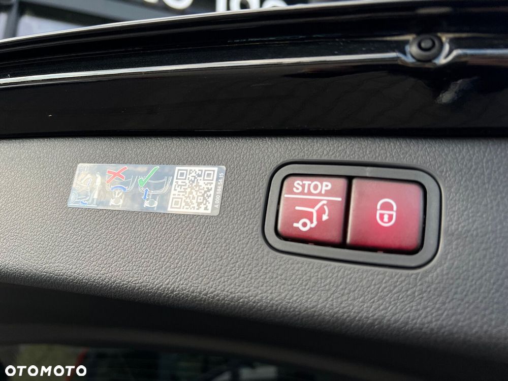 Mercedes-Benz Klasa C - 23