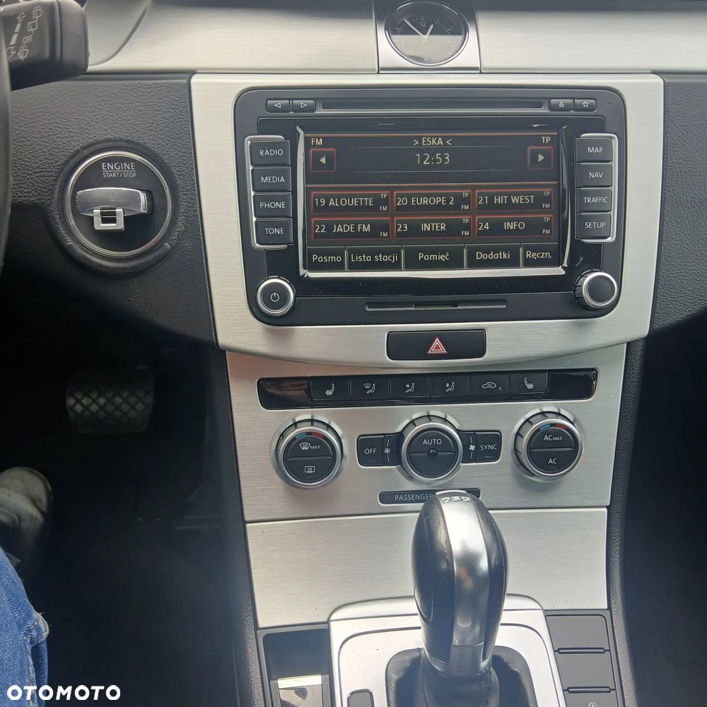 Volkswagen Passat 2.0 BlueTDI DSG SCR Business Edition - 23