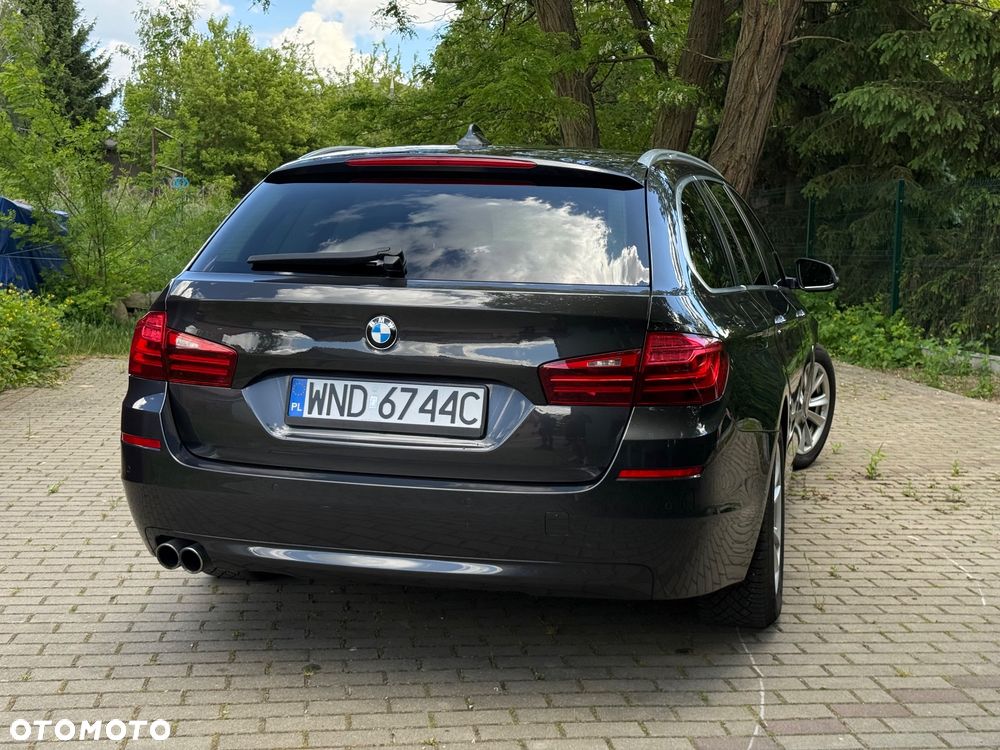 BMW Seria 5 520d xDrive - 8