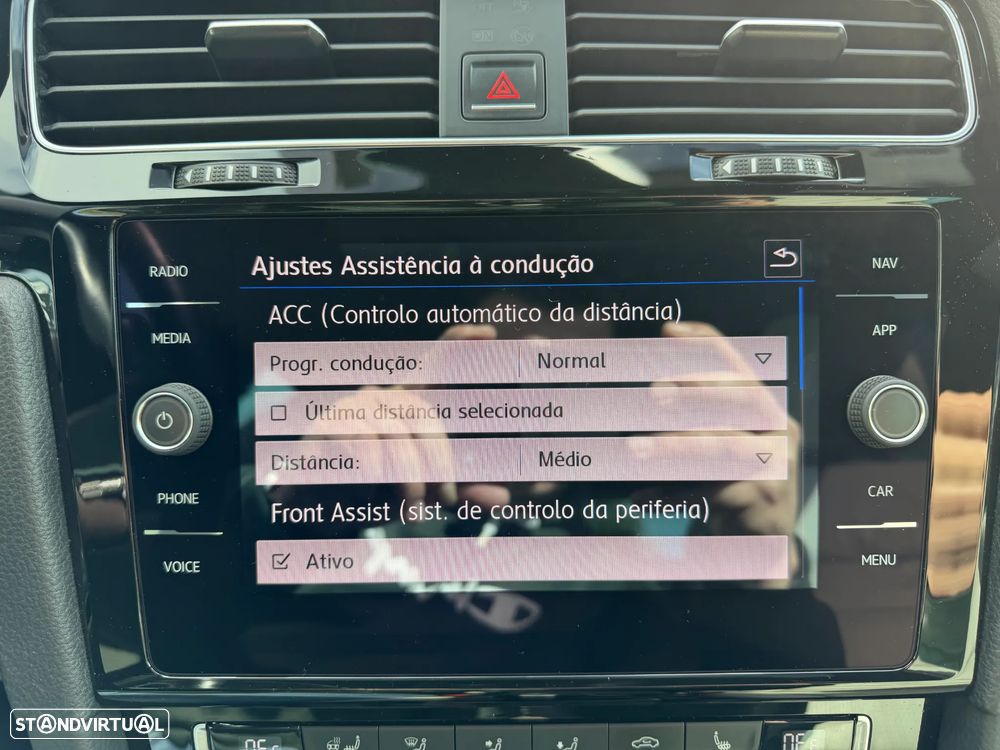 VW Golf 1.5 TSI ACT OPF DSG Highline - 38