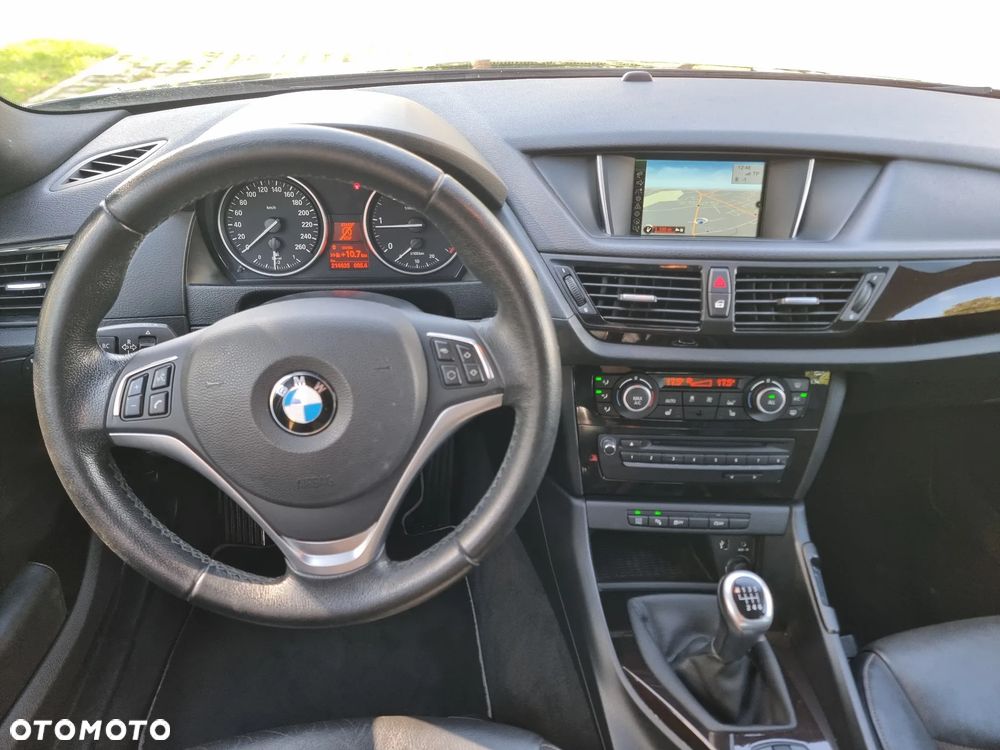 BMW X1 sDrive20d EfficientDynamics Edition xLine - 12