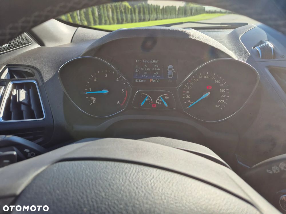 Ford Kuga 2.0 TDCi 4x4 ST-Line - 23