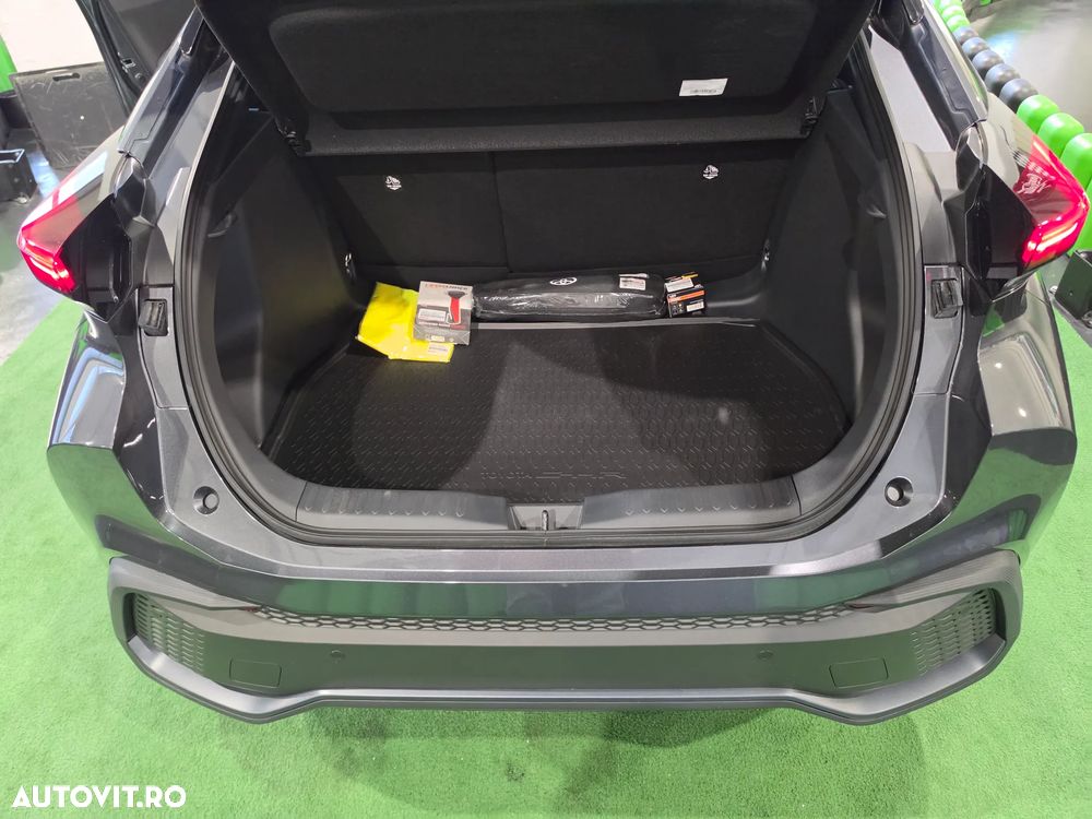 Toyota C-HR - 23